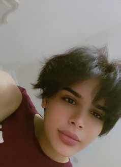 Lon - Transsexual escort in Erbil Photo 1 of 7