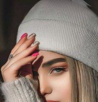 Lona - escort in Erbil Photo 1 of 3