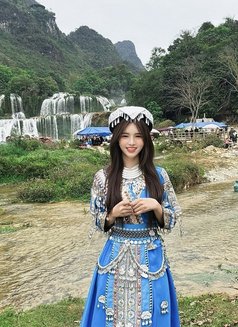 Lona, - escort in Hanoi Photo 2 of 27