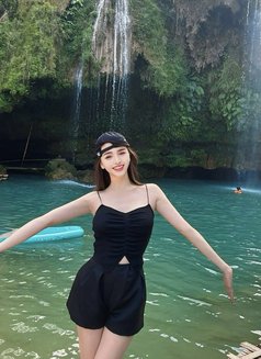 Lona, - escort in Hanoi Photo 5 of 27