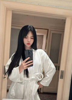 Lona, - escort in Hanoi Photo 8 of 27