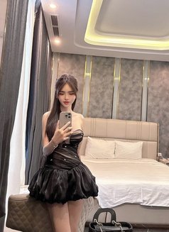 Lona, - escort in Hanoi Photo 9 of 27