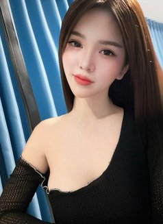 Lona, - escort in Hanoi Photo 10 of 27