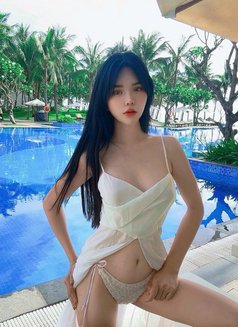 Lona, - escort in Hanoi Photo 14 of 27