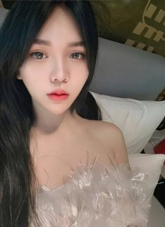 Lona, - escort in Hanoi Photo 17 of 27