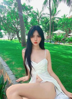 Lona, - escort in Hanoi Photo 23 of 27