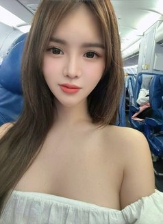 Lona, - escort in Hanoi Photo 17 of 22