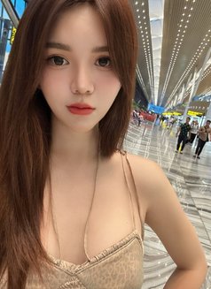 Lona, - escort in Hanoi Photo 21 of 22