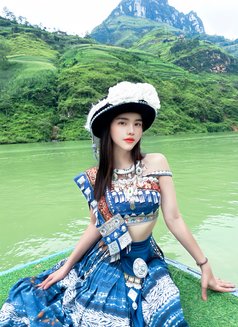 Lona, - escort in Hanoi Photo 30 of 30