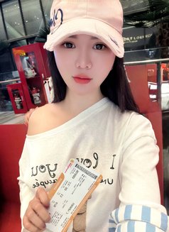 Lona, - escort in Hanoi Photo 30 of 30