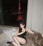 Lona - escort in Singapore Photo 1 of 1