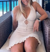 London - escort in Cape Town