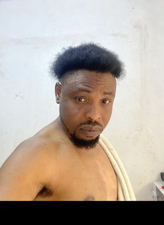 Long Action (Pleasure Giver) - Acompañantes masculino in Lagos, Nigeria Photo 2 of 3