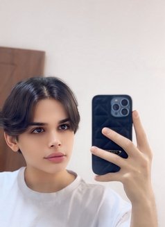 Lon - Acompañantes transexual in Erbil Photo 1 of 7