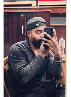 Looking for My Netflix & Chill. ” - Male escort in Kolkata Photo 1 of 6
