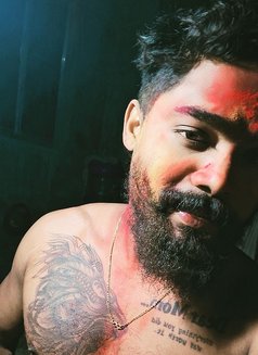 Looking for My Netflix & Chill. ” - Male escort in Kolkata Photo 2 of 6