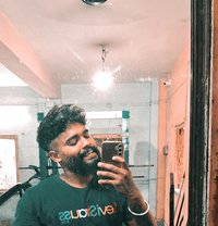 Looking for My Netflix & Chill. ” - Acompañantes masculino in Kolkata