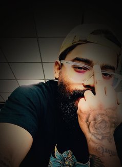 Looking for My Netflix & Chill. ” - Male escort in Kolkata Photo 6 of 6
