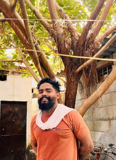 Looking for My Netflix & Chill. ” - Male escort in Kolkata Photo 3 of 3