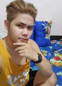 Looking for Something New - Male escort in Makati City Photo 1 of 3