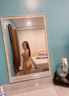 Lookpeech Th - Transsexual escort in Abu Dhabi Photo 10 of 10