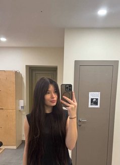 Lora - escort in Rome Photo 5 of 6