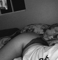 Lora - escort in Yokohama