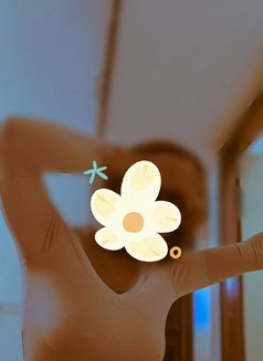 Hot bby doll is madipakkam vc n videos - escort in Chennai Photo 9 of 10