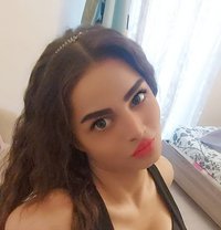 Lora - escort in Beirut