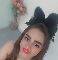 Lora - escort in Beirut Photo 11 of 13