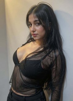 Lora - escort in Al Sohar Photo 2 of 4