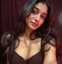 Lora - escort in Muscat