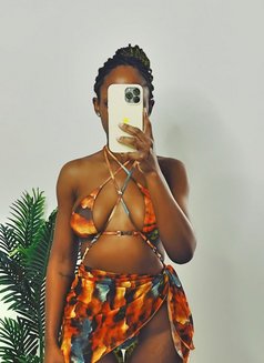 Lora sexy creamy psy round ass(madipakam - puta in Chennai Photo 7 of 7
