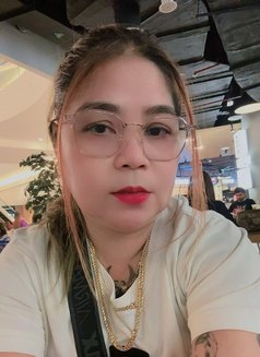 Loraine - puta in Dubai Photo 2 of 9