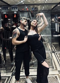 Loreen! Andy purdy - Transsexual escort in Dubai Photo 1 of 1