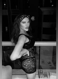 Loreen! - Transsexual escort in Dubai Photo 5 of 6