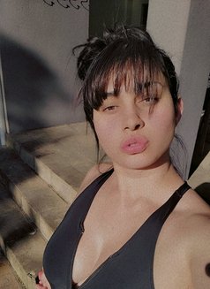 Loren - masseuse in Cape Town Photo 2 of 3