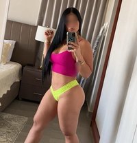 Loren - escort in Dubai