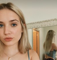 Lorena - escort in Bordeaux
