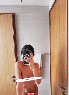 Lorena - escort in Bangkok Photo 5 of 5