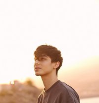 Smooth Slim Twink - Acompañantes masculino in Jeddah Photo 1 of 17