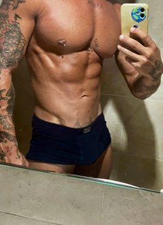 Lorenzo italiano ๐ฎ๐น - Male escort in Phuket Photo 14 of 19