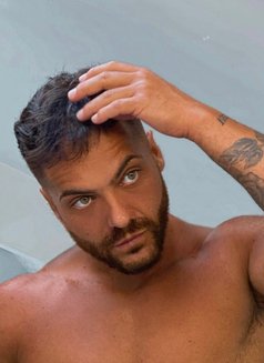 Lorenzo italiano ๐ฎ๐น - Male escort in Phuket Photo 17 of 19