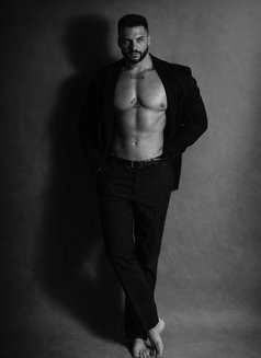 Lorenzo italiano 🇮🇹 - Male escort in Phuket Photo 15 of 16