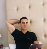 Tantra massage and healing therapy - masseur in Barcelona