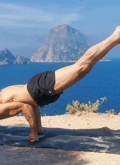 Tantra massage and healing therapy - masseur in Barcelona Photo 6 of 6