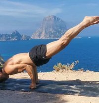 Tantra massage and healing therapy - masseur in Barcelona