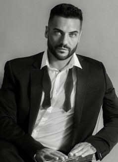 Lorenzodk - Male escort in Phuket Photo 5 of 13