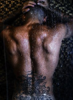 Lorenzodk - Male escort in Phuket Photo 11 of 13