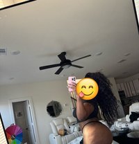 Loretta - escort in Sasebo